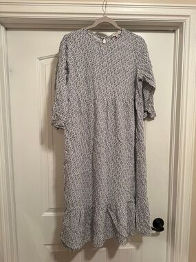 LOFT Ditsy Floral Print Black & White Midi Dress with Ruffle Hem